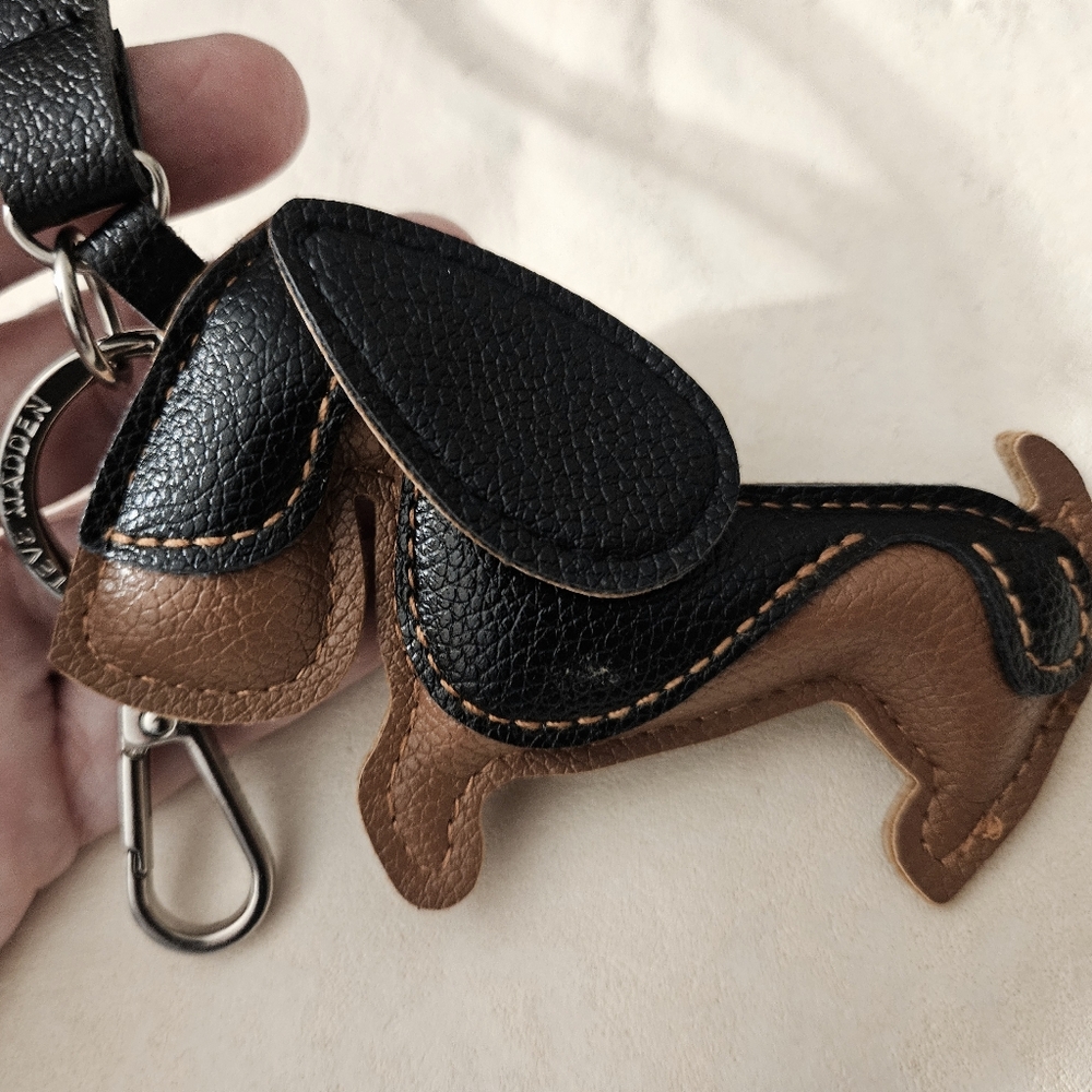 NWOT Steve Madden Genuin Leather Dachshund Purse Charm Keychain Black Tan - Picture 11 of 14
